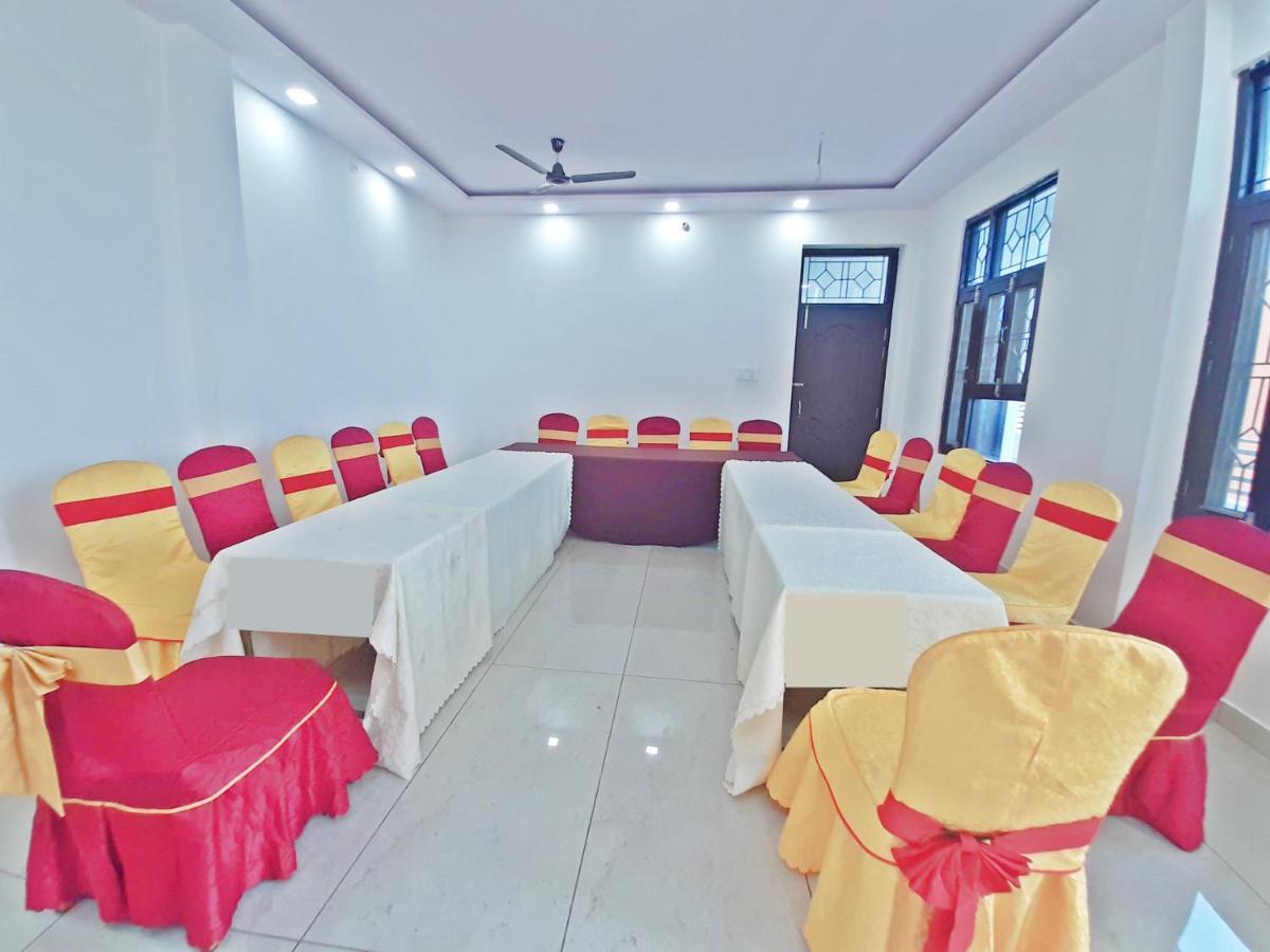 Bindiram Express By Shrigo Hotels Sitapur Muafi Екстер'єр фото