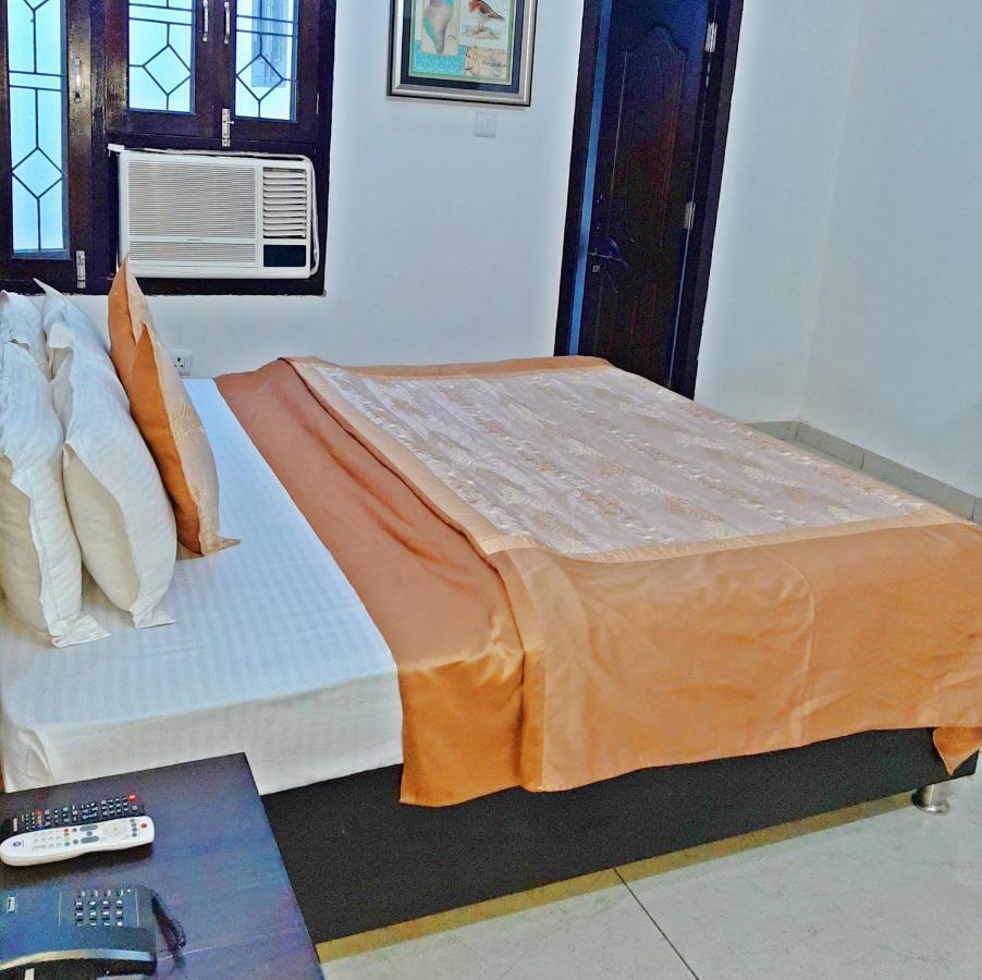 Bindiram Express By Shrigo Hotels Sitapur Muafi Екстер'єр фото