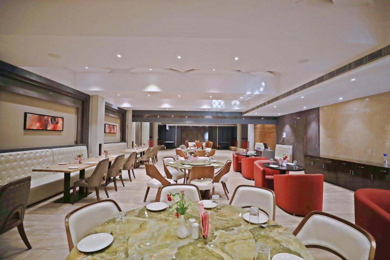 Bindiram Express By Shrigo Hotels Sitapur Muafi Екстер'єр фото